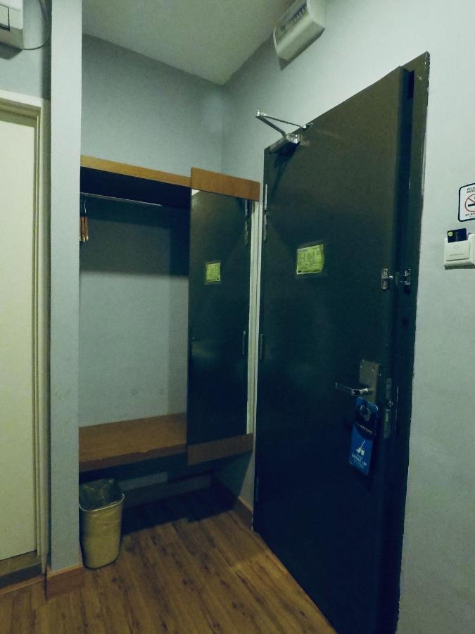 Hotel Zamburger Second Link Johor Bahru Dış mekan fotoğraf